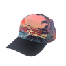 Gorra con visera negra, paisaje de playa al atardecer, palmeras, olas y letras Costa Rica.